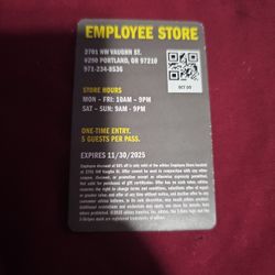 Employee Store Adidas 