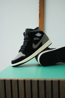 AIR JORDAN 1 MID SE "BLACK/OLIVE GREY-LT WILD MANGO"