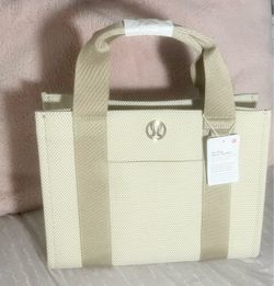 Lululemon mini tote bag