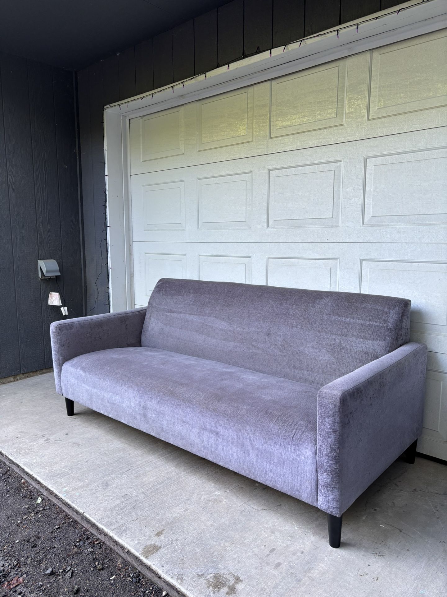 Modern Gray Single Cushion Sofa •FREE DELIVERY•