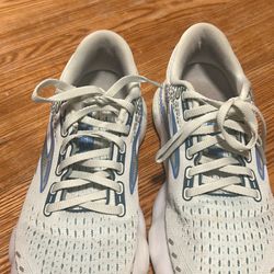 Brooks glycerine GTS Women Running Shoes Size 7.5 