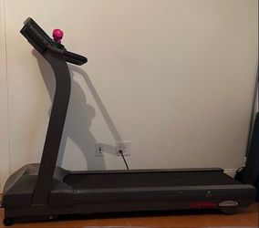 LifeFitness FlexDeck Commercial Treadmill