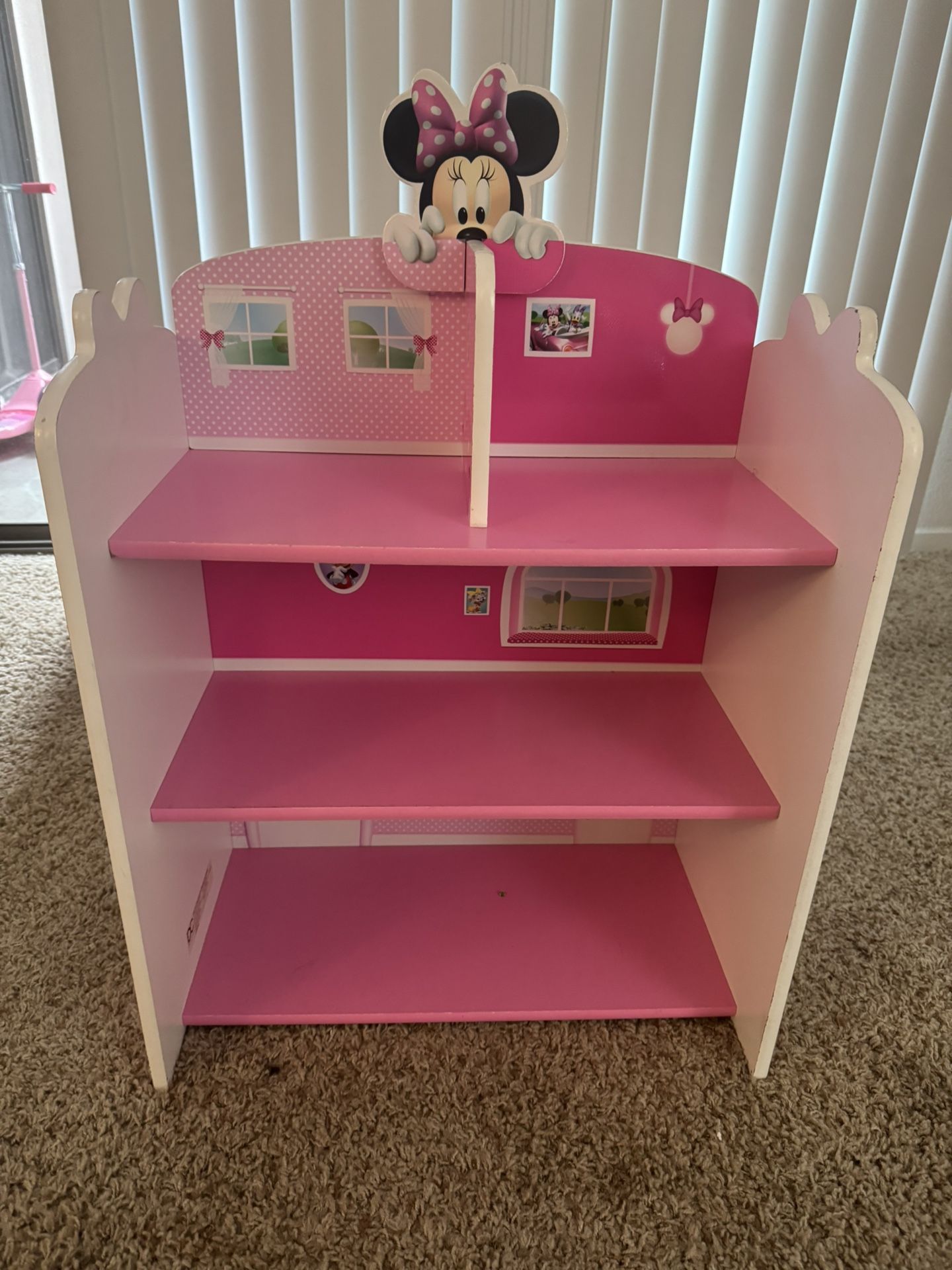 Minnie Mouse Bookshelf