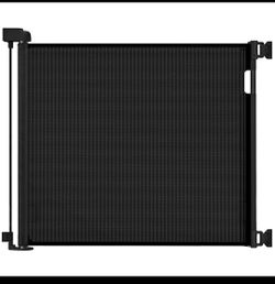Veraste Retractable Safety Gate, Black