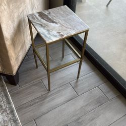 Natural Marble End Table 