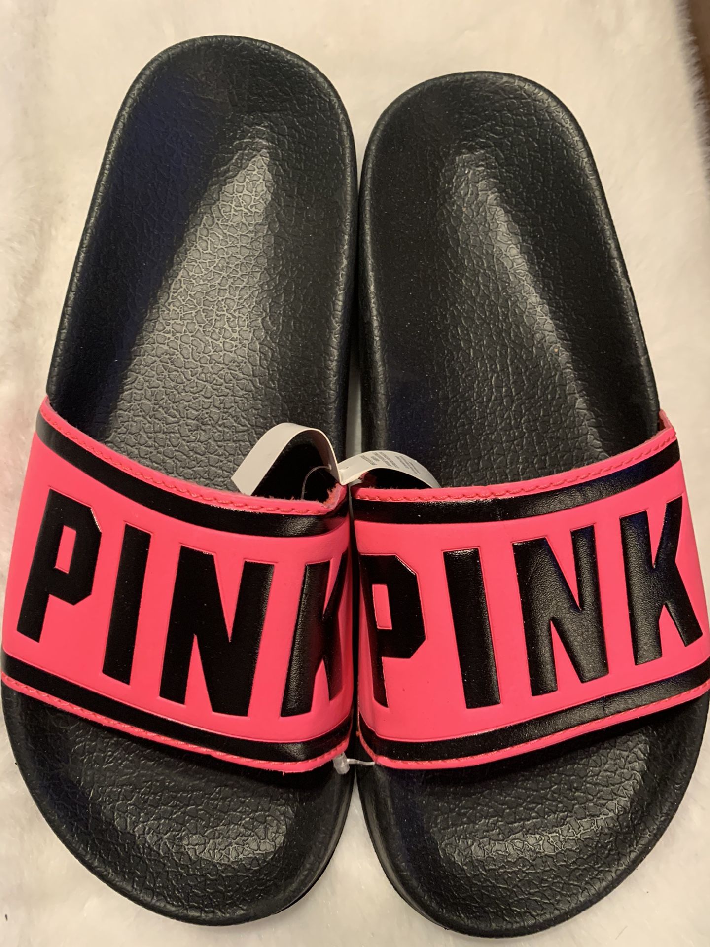 Victoria’s Secret Pink slides size M 7/8