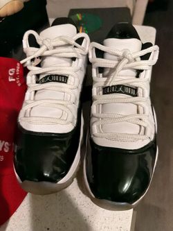 Emerald 11’s size 10