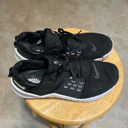 Nike Men's Free Metcon 2 running shoes size 10