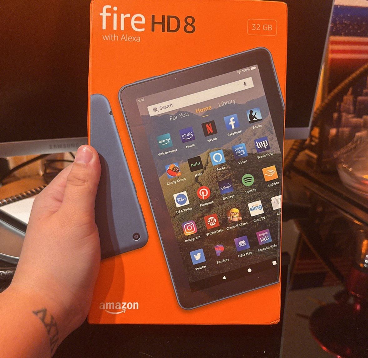 Amazon Fire HD 8 tablet New