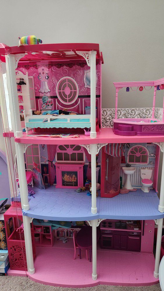 Barbie HOUSE PENTHOUSE apartment!!