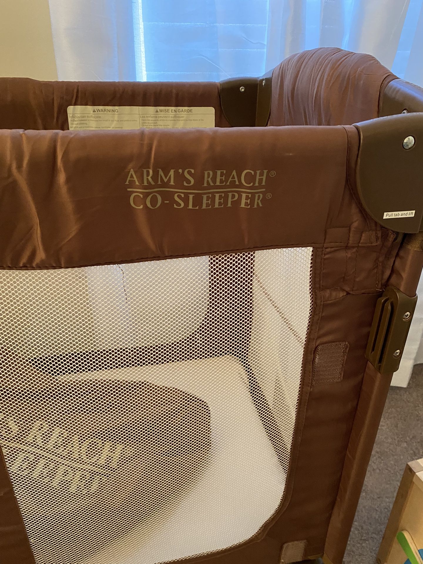 Portable Baby Bed With  bassinet