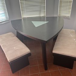 Dinning Room Table With Chair