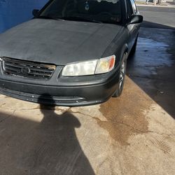 2000 Toyota Camry