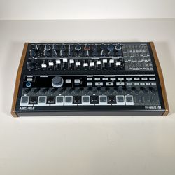 Arturia Minibrute 2s Analog Synthesizer 