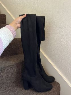 BLACK BOOTS/ BOTAS NEGRAS 6 1/2 