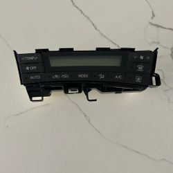2010 Toyota Prius Climate Control panel 