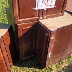 Free Lazy Susan And Cabinets