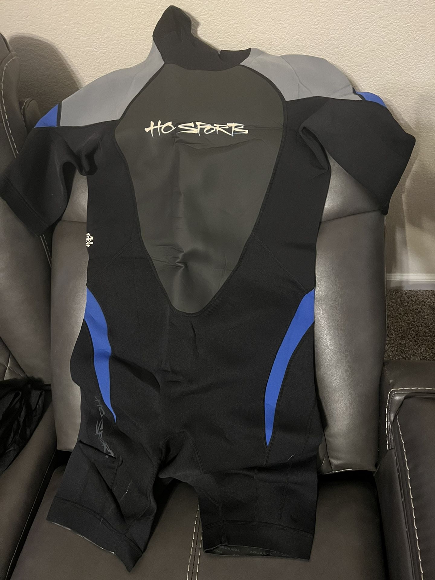 Wetsuit, shorts, 2 mm size large
