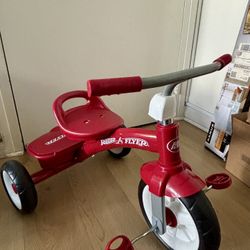 Radio Flyer Red Rider Trike for Ages 2.5–5, Three Wheel Toddler Bike, Kids Tricycle
