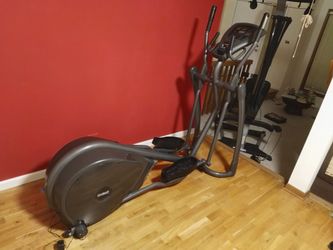 Smooth Fitness CE 3.2 Elliptical Trainer