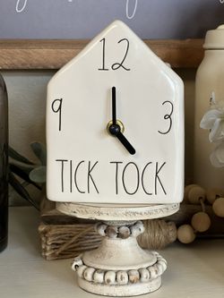 Rae Dunn clock NWT 