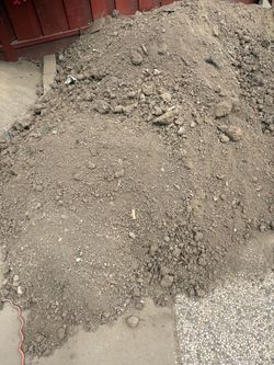 Free fill dirt