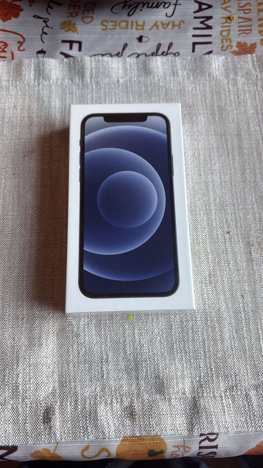 iPhone 12, Black, 64GB