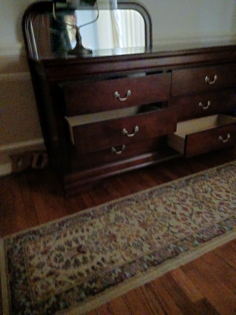 DRESSER WITH MIRROR