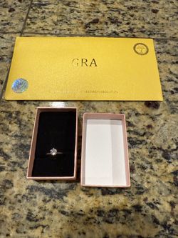 VVS1 1CT engagement ring