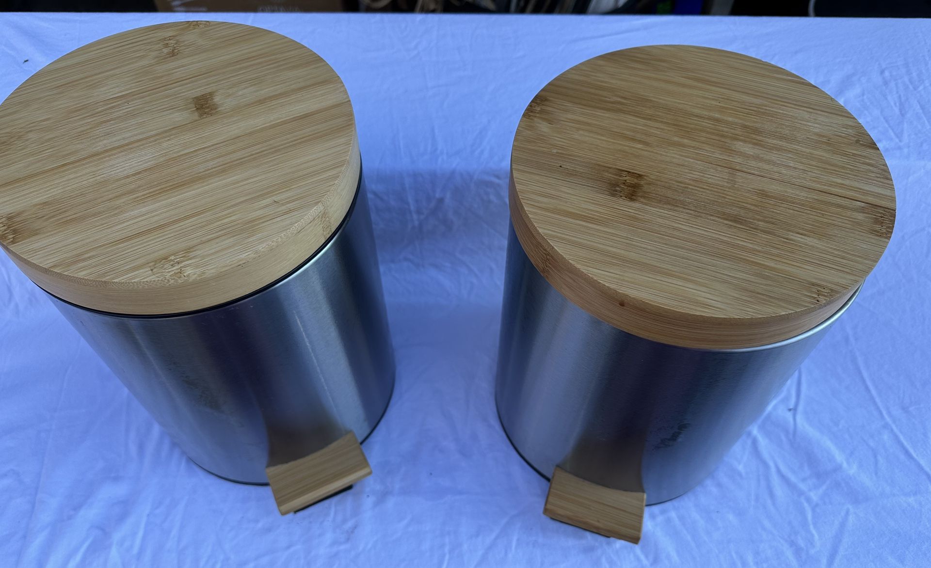 2-bathroom trash cans with peddle lid opener