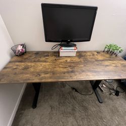 Standing Desk With Adjustable Height
