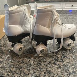 Women’s rollerskates