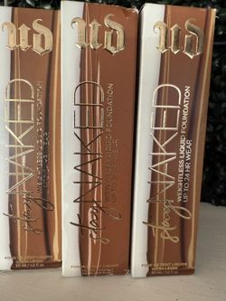 Urban Decay Stay Naked Weightless Liquid Foundation  X8 
