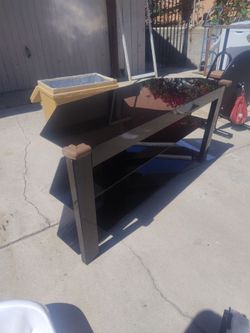 Tv stand
