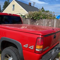 2002 GMC Short Bed Fiberglass Cover