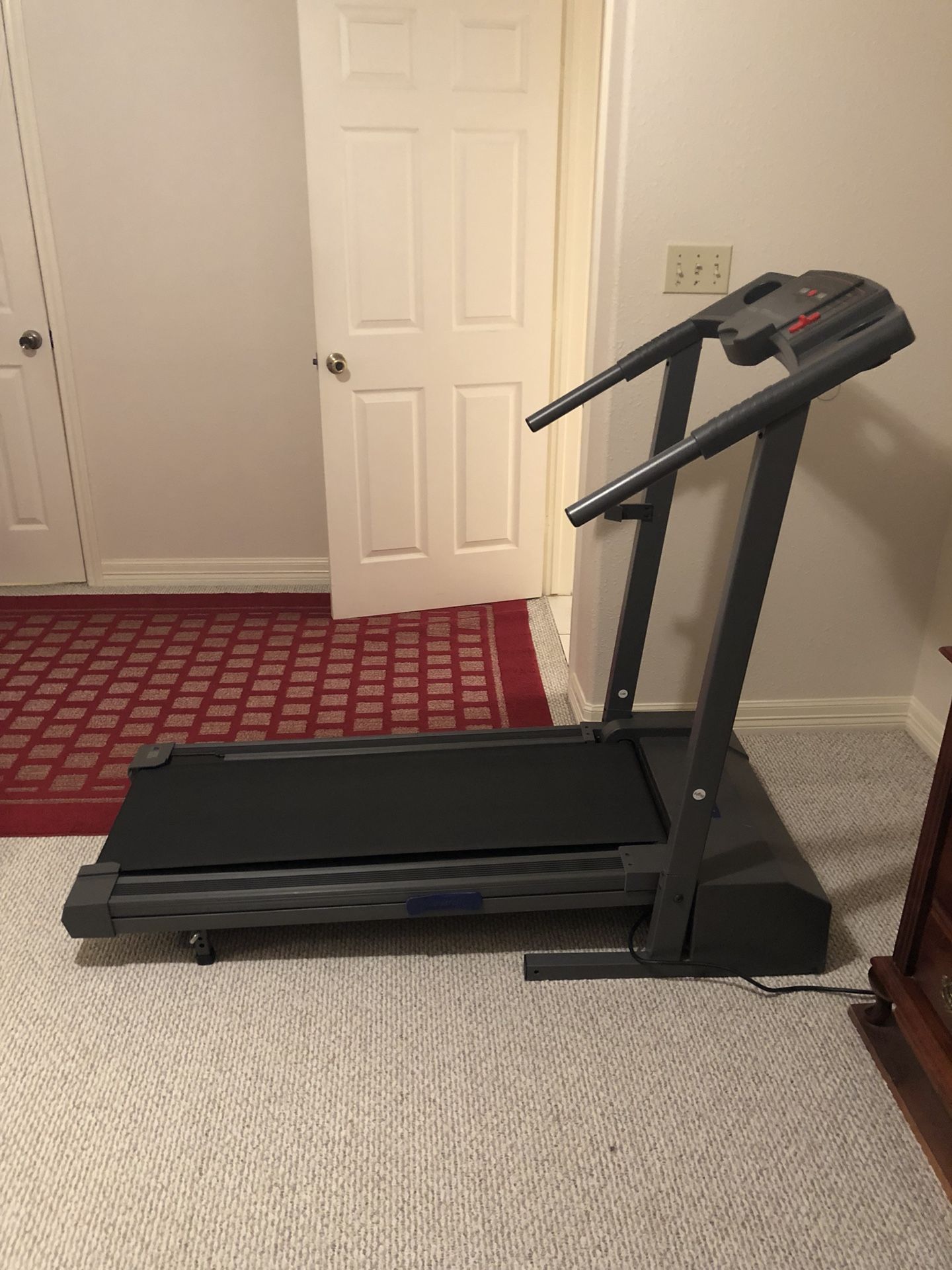 Weslo Cadence DS11 Treadmill