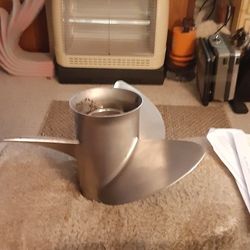13x17 K2 Three Blade Stainless Prop