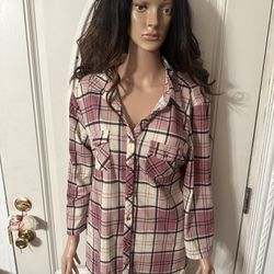Women’s plaid flannel shirt size XL