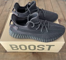 Adidas Yeezy Boost 350 V2 Black Non Reflective Mens Size 9.5