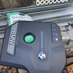 BMW ENGINE COVER 