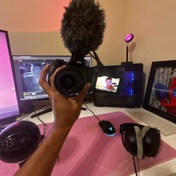 Canon M50