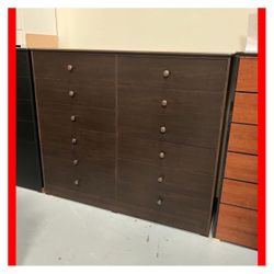 Dresser/ Twelve drawers dresser