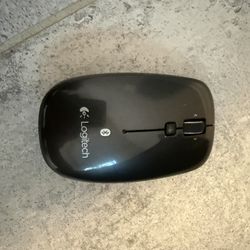 Logitech M557 Bluetooth mouse