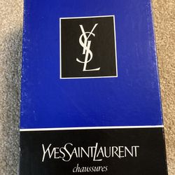 Yves Saint Loraine Women' shoes, size 9.5M, Brand new In Box