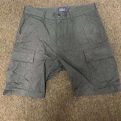 Levi Shorts 31” Men’s 