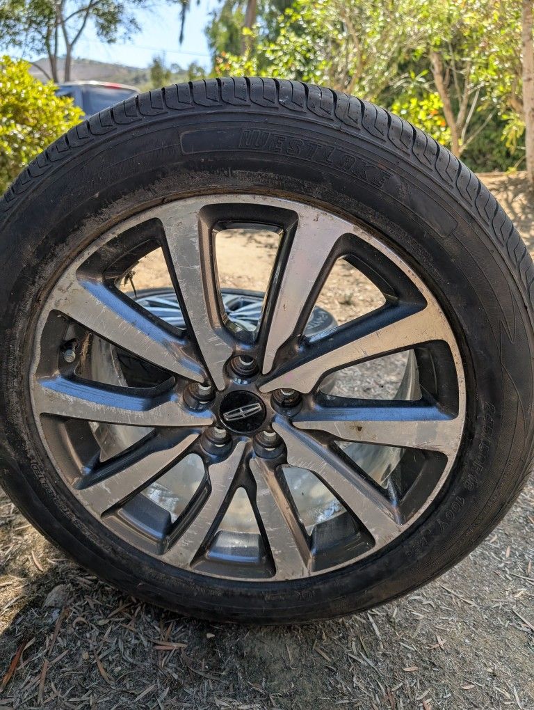 2 Tires With Rims: 2003-2015 Lincoln Navigator