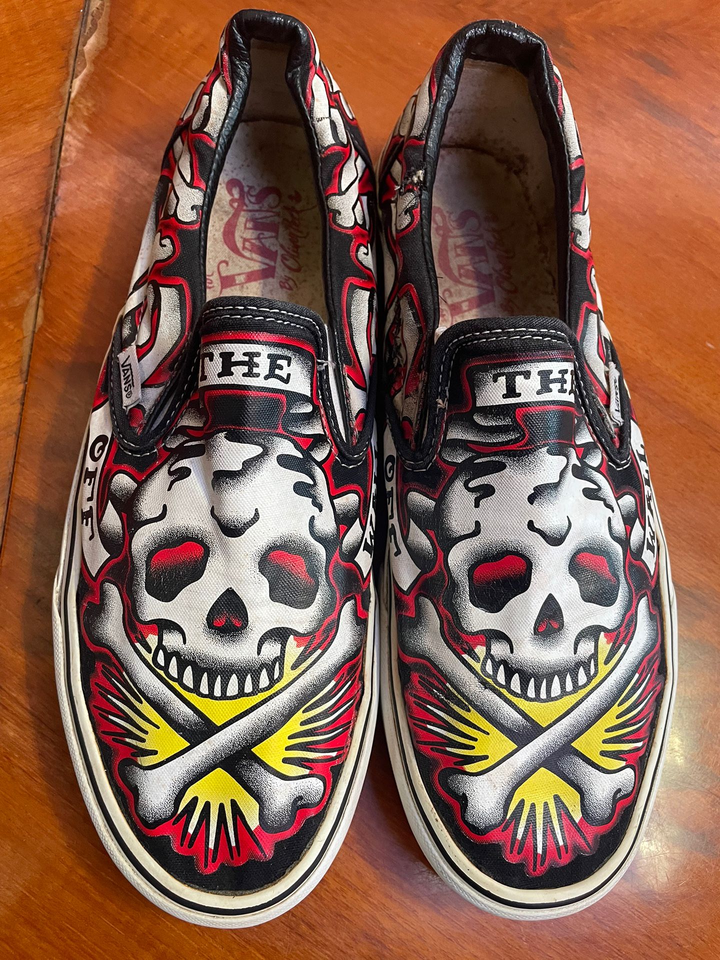 VERY RARE ED HARDY OLIVER PECK CUSTOM FLASH TATTOO VANS SLIP ONS CLASSIC SKULLS SIZE 11 