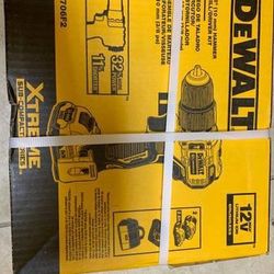 DeWalt Xtreme 12 V 3/8 in. Brushless Cordless Hammer Drill Kit 