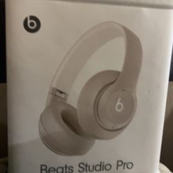 Beats Studio Pro