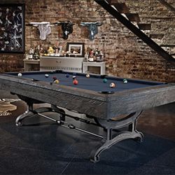 Brunswick 8’ -9’ Birmingham Pool Table